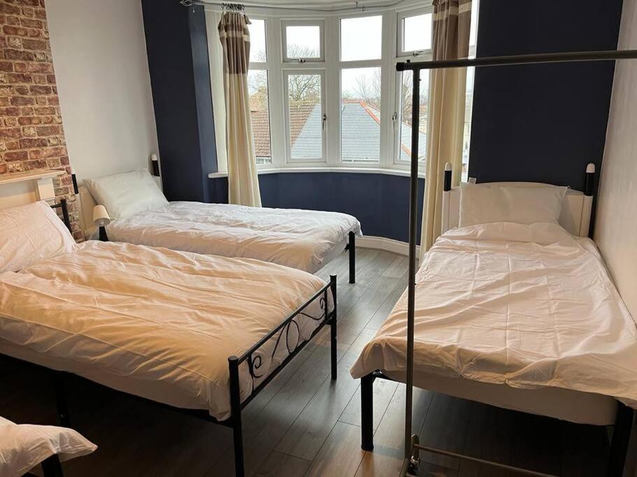 Ovington Grove 2 Fully Equipped Kitchen Free Parking 3 Bedrooms Netflix Newcastle upon Tyne Exterior foto
