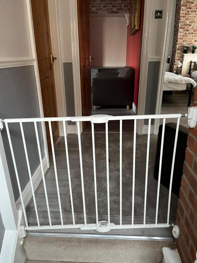Ovington Grove 2 Fully Equipped Kitchen Free Parking 3 Bedrooms Netflix Newcastle upon Tyne Exterior foto