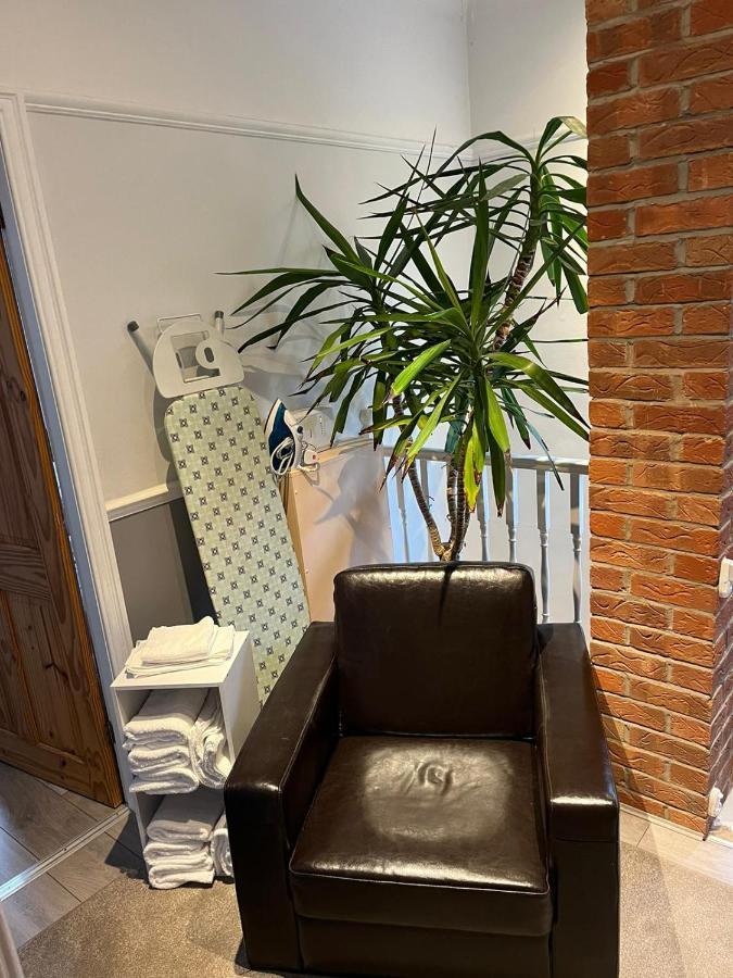 Ovington Grove 2 Fully Equipped Kitchen Free Parking 3 Bedrooms Netflix Newcastle upon Tyne Exterior foto